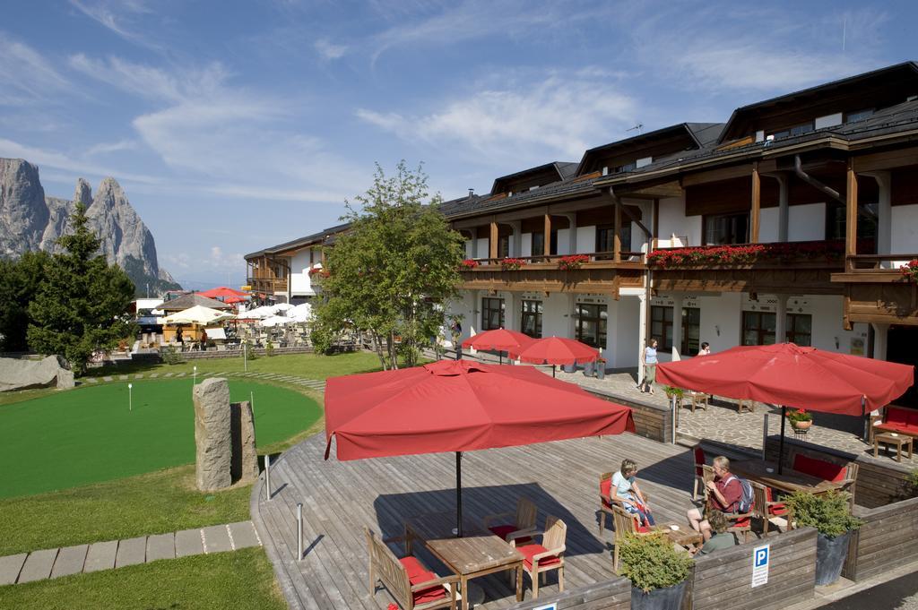 Seiser Alm Plaza Esterno foto