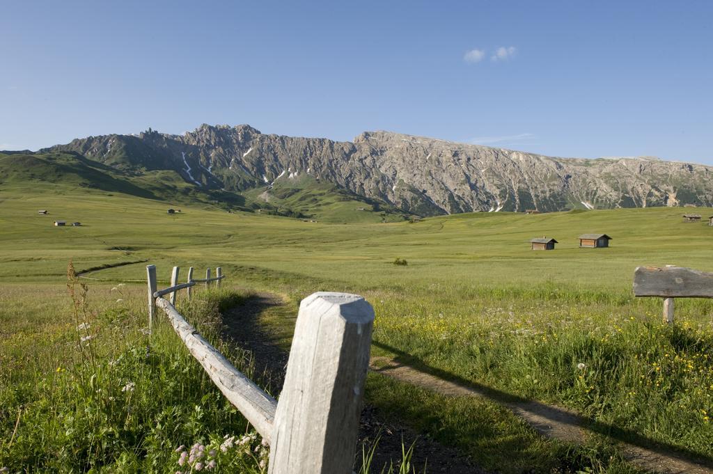 Seiser Alm Plaza Esterno foto
